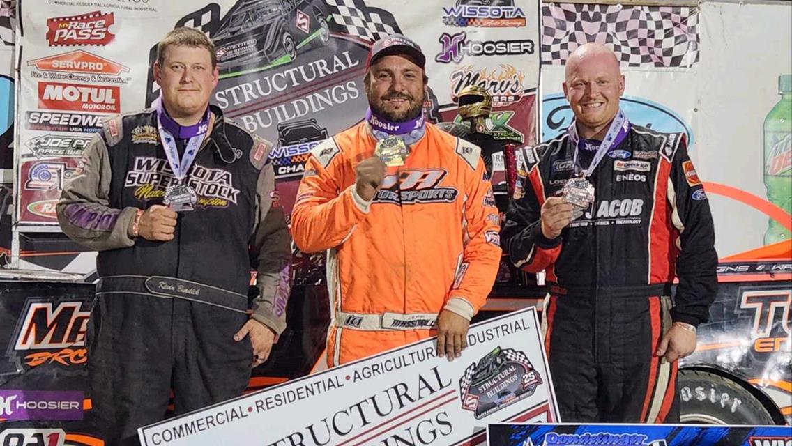 In Photo Finish, Massingill Stuns Burdick in Rapids Thriller