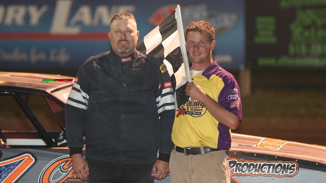 VanWyk, Carter, Murty, Hollatz, Purdy, Richards Dirt Duel Qualifying Night Winners