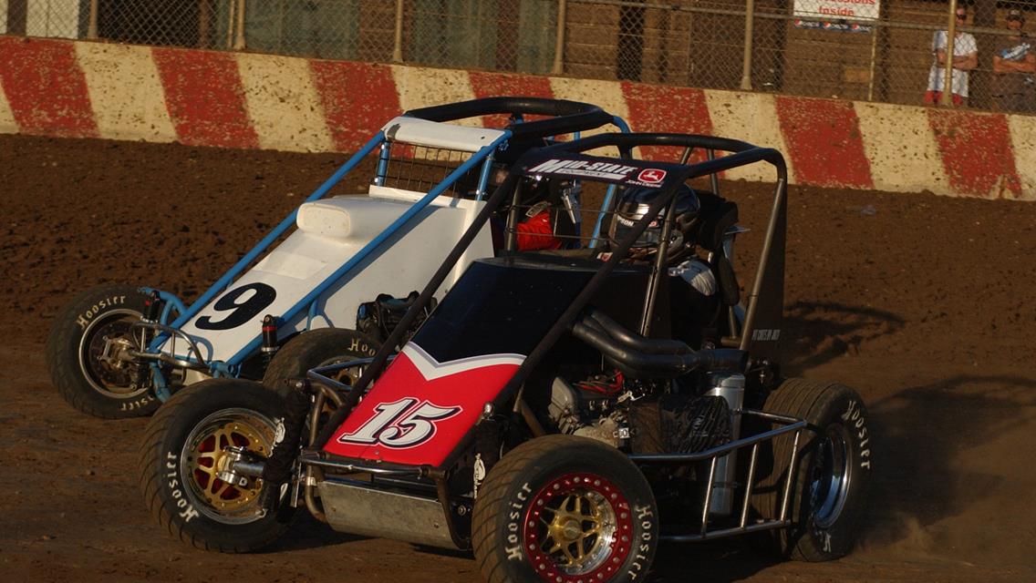 Photo by (Roger Hamilton) Waelti returns and wins, Brandon Waelti of Sun Prairie won the 20 lap
feature event Sunday night at Angell Park Speedway, here he races under Mike Stroik.