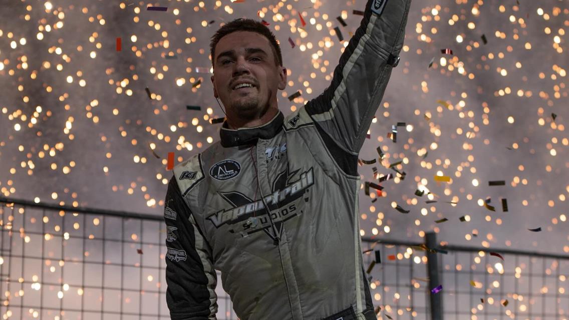 Starks Garners Second Bob’s Burgers & Brew Summer Nationals Title in Last Three Years