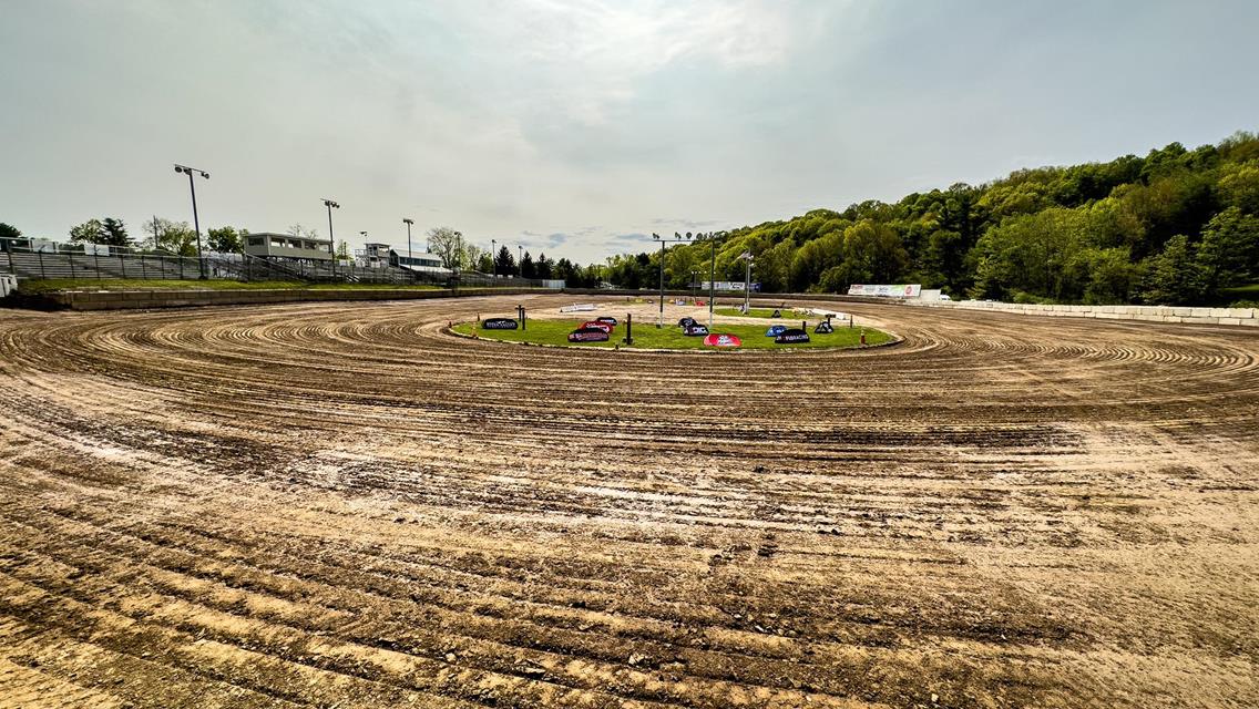 Back to the Bullring: Accord Speedway Hosts Barry Davis Tribute May 14