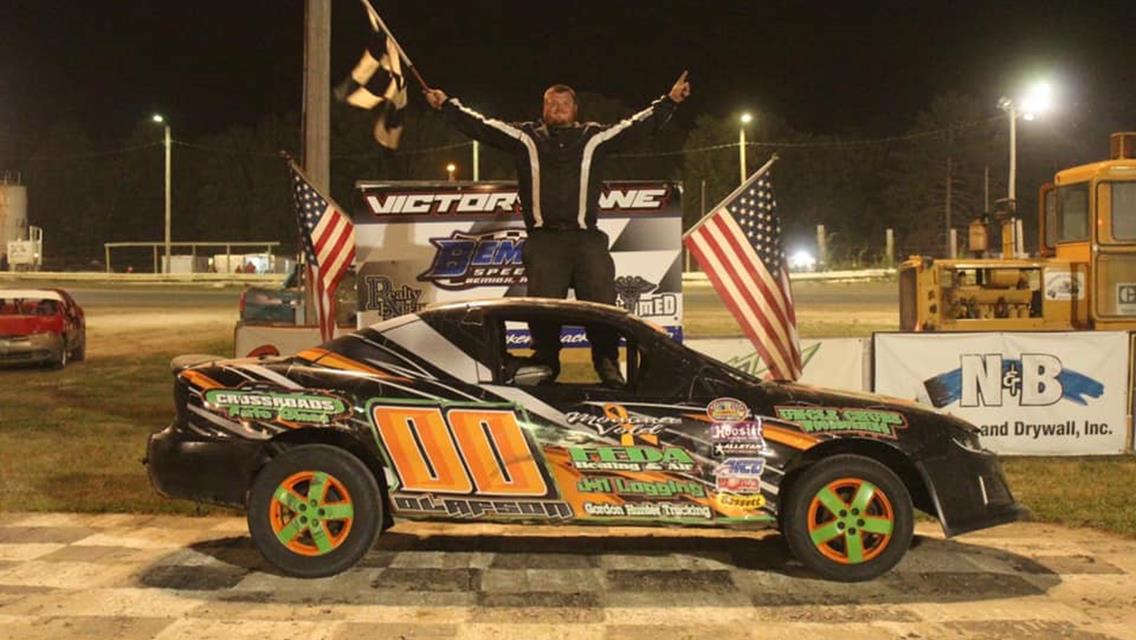 Olafson Outguns Four Cylinder Foes for First WISSOTA Hornet Title