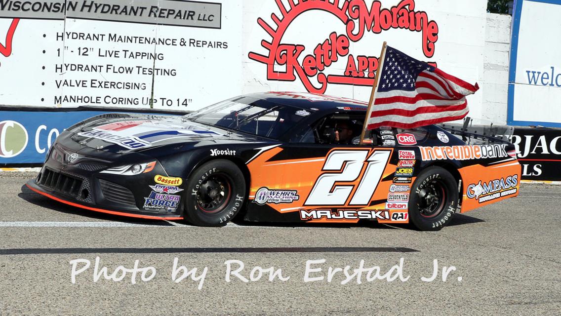 Byron wins thrilling Slinger Nationals