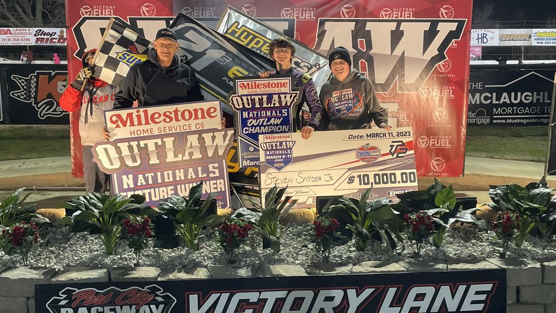 Steven Snyder, Jr. Sweeps the Milestone Home Service Co. Outlaw Nationals!