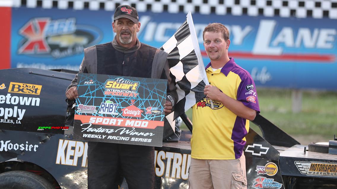 Morris Gets First Feature Win at Stuart Speedway