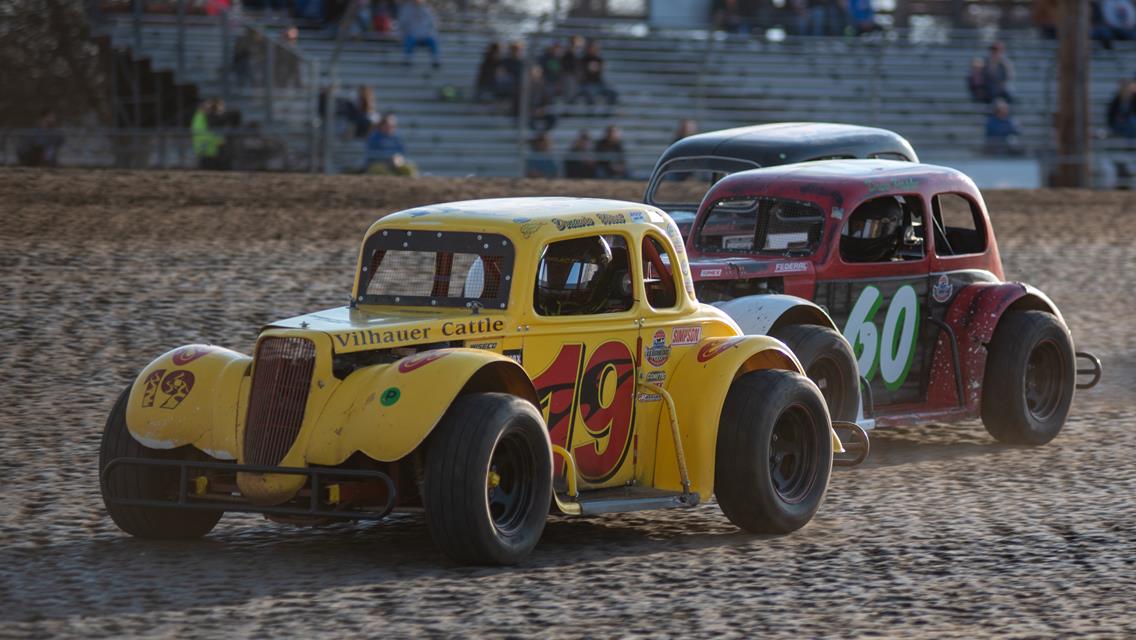 PAPKE EDGES WIEST AT THE LINE