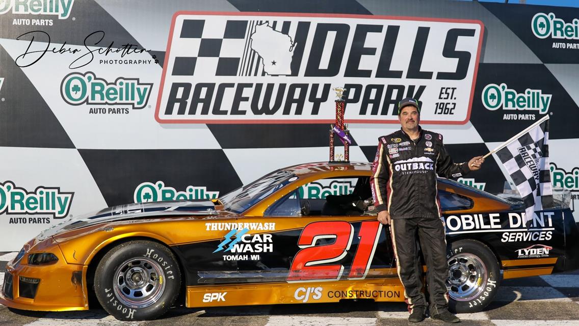 LYDEN RETURNS TO VICTORY LANE