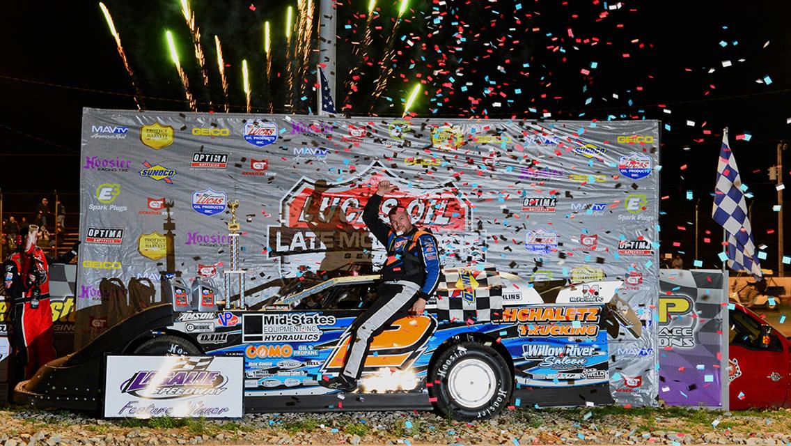 Brady Smith Brilliant in Spring Shootout at LaSalle