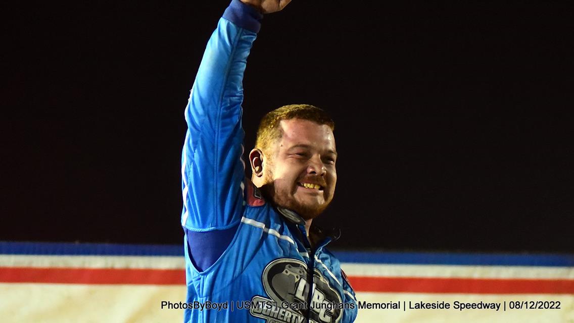 Lakeside Speedway (Kansas City, KS) – United States Modified Touring Series – Grant Junghans Memorial – August 12th, 2022. (Todd Boyd photo)