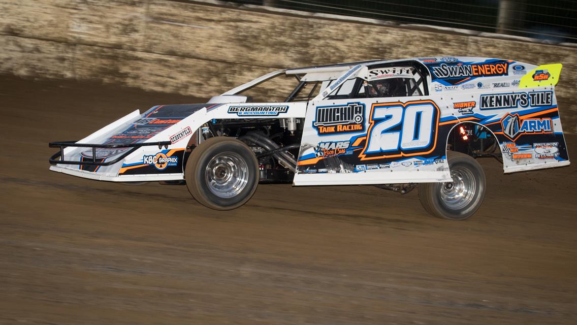 Mid-Season Champions Crowned; Sanders Takes Modified Clash