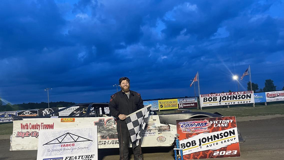 Willix Owns Can-Am Victory Lane With Second 358 Modified Win