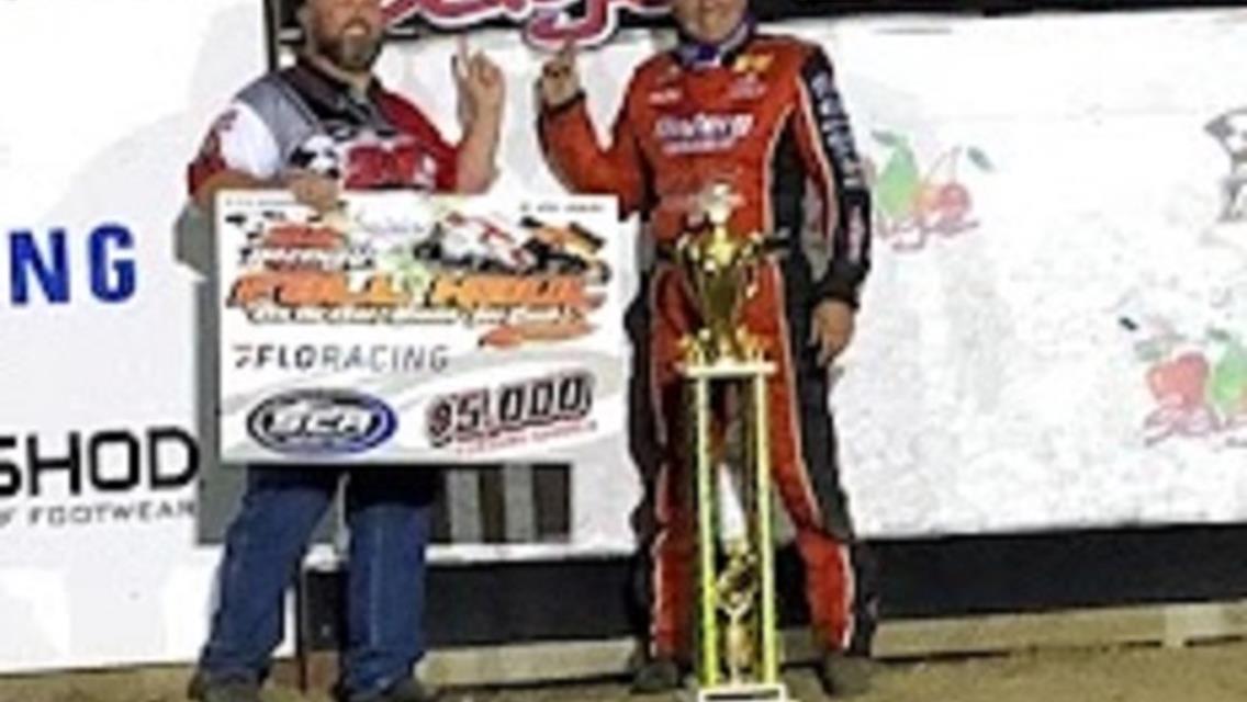 Terry McCarl Collects $5,250 Fall Haul; Jonathan Cornell Clinches Title with Sprint Invaders at 34 Raceway!