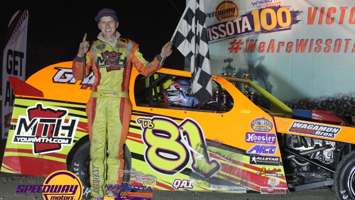 Bawden Blasts to 2021 WISSOTA Mod Four National Title