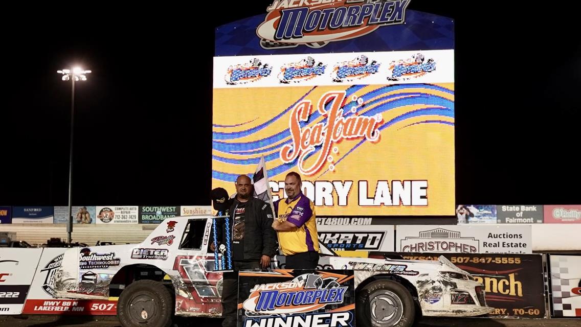 Luinenburg, Menk, Probst, Looft and Erickson Triumphant at Jackson Motorplex During Fan Appreciation Night