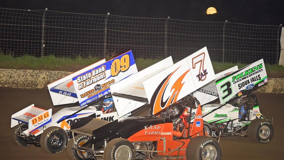 Tasker Phillips (7TAZ), Matt Juhl (09) and Tim Kaeding (3) at I-80 Speedway (Rob Kocak Photo)