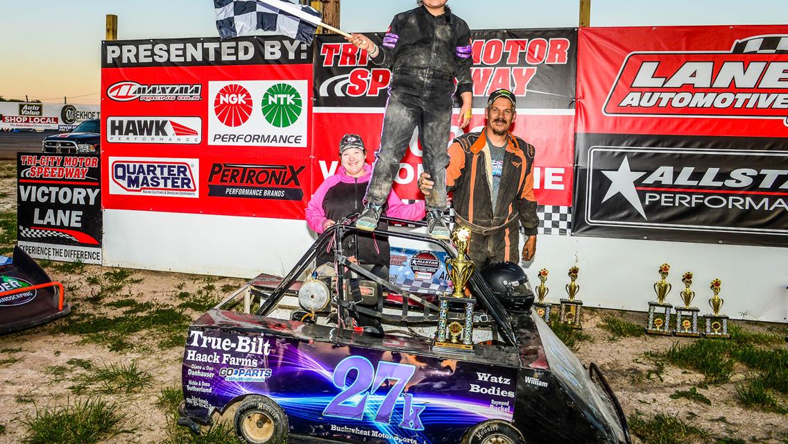 Smith Smokes Field at Tri-City Motor Speedway