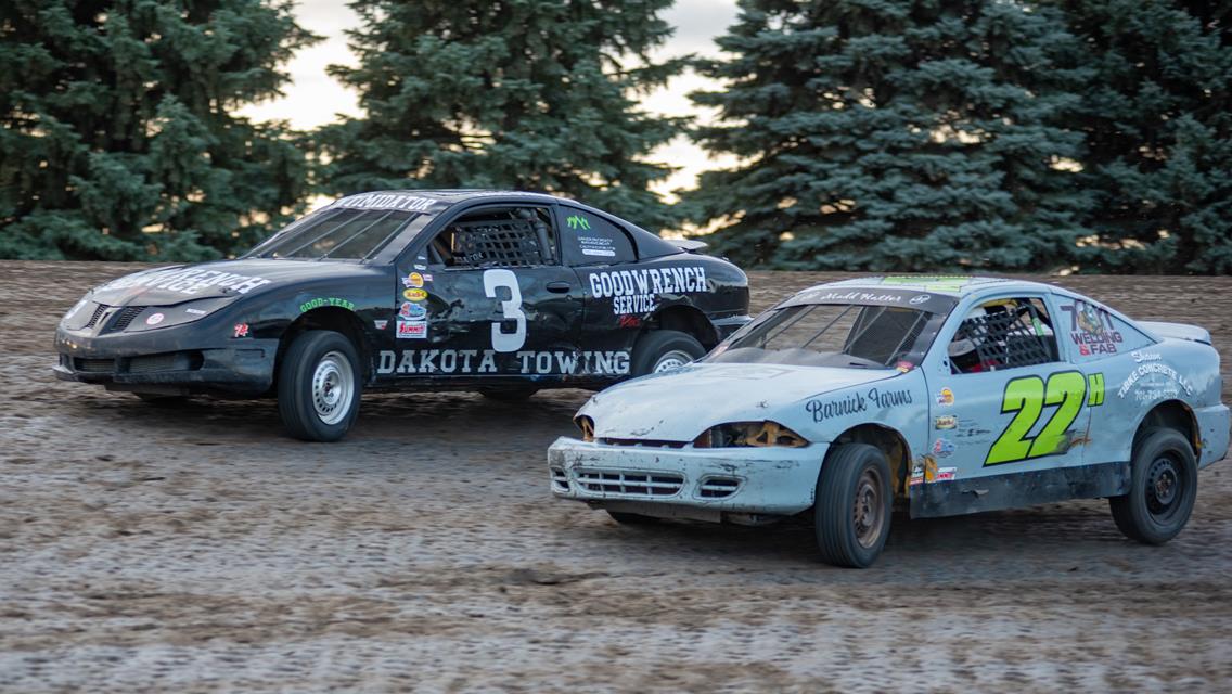 ROOKIE HANSON RETURNS TO VICTORY LANE