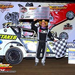 Matt Janczuk takes Fulton’s DIRTcar Sportsman Modified Series Fall Championship thriller with last-lap pass