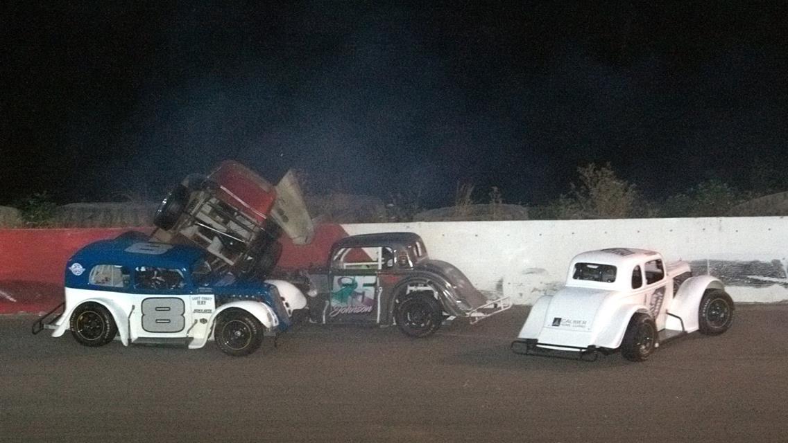 White Scores Another Win, Tyler Krupa Earns First Bomber Feature Victory