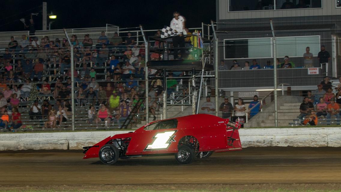 Johnson Secures Spot in Summit Shootout