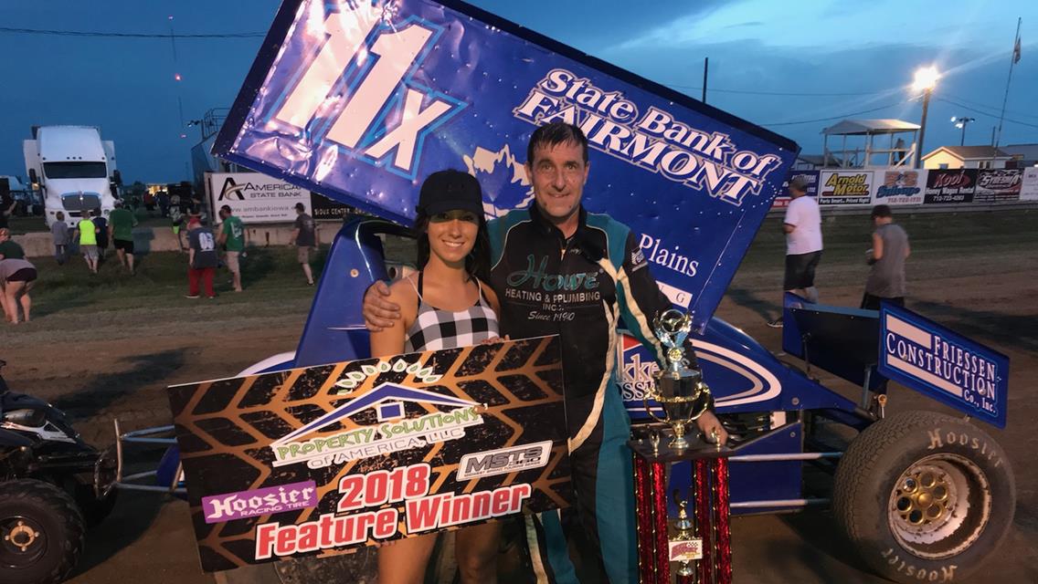 Bakker closes Sioux Speedway with win